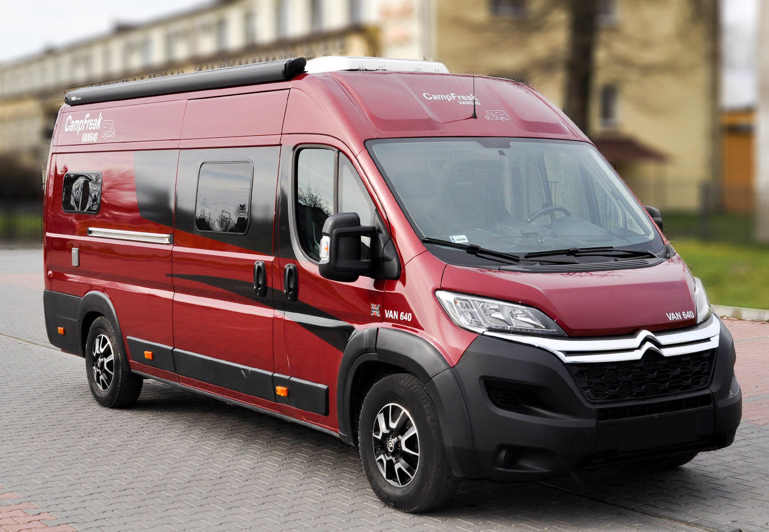 VAN 640 - 3
