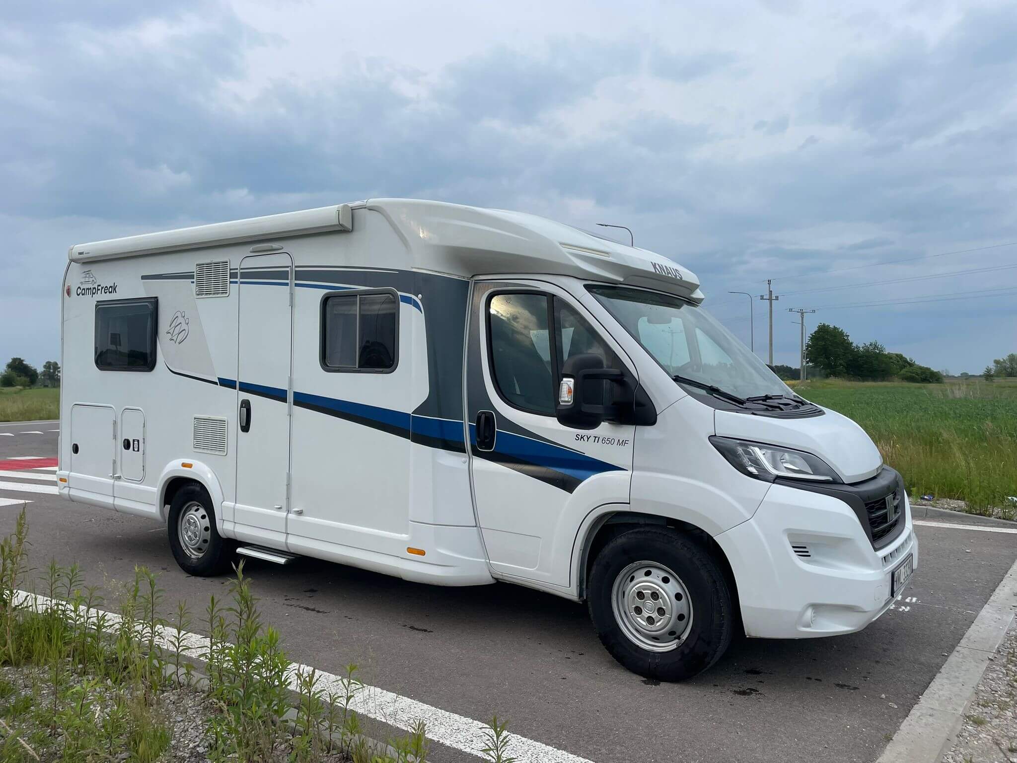 Wypożyczalnia Kamper Knaus Camp 650 - 7